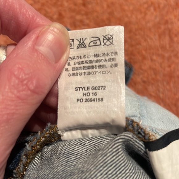 J. CREW PREOWNED DENIM HIGH RISE SHORTS SIZE 29. DISTRESSED RAW HEM ROOMY - Picture 4 of 6